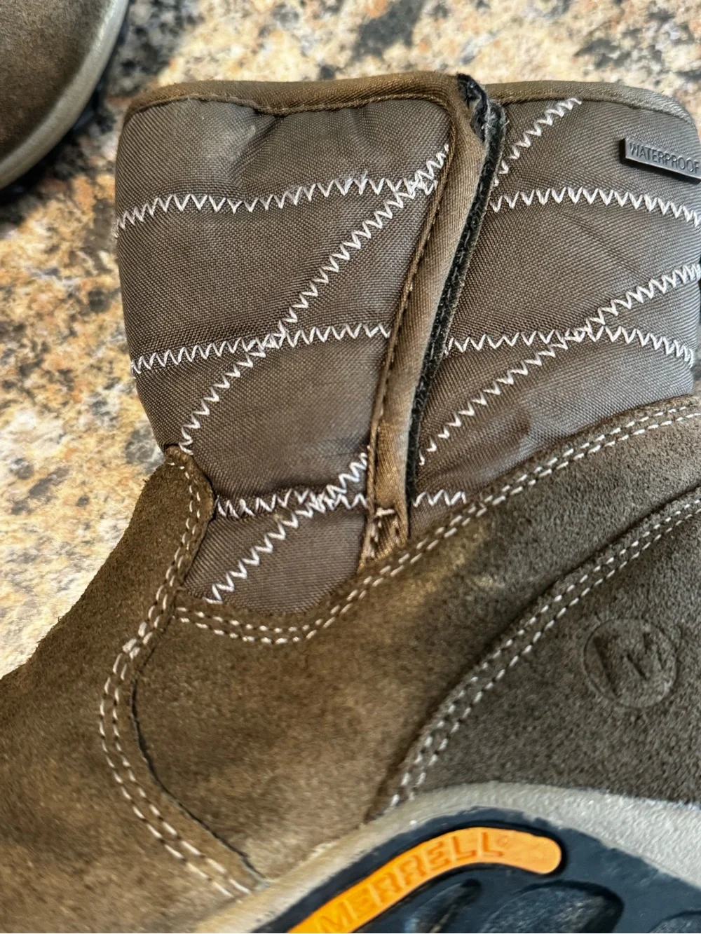 MERRELL toddler Boys 12 Jungle Moc Quilted Tan Outdoor Slip On Snow Boots Winter